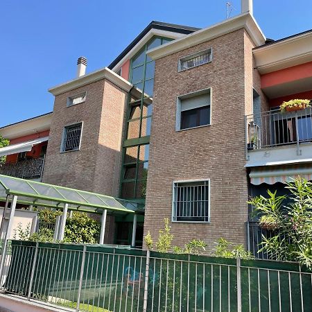 Appartamento Pero Fiera Milano Figino Luaran gambar